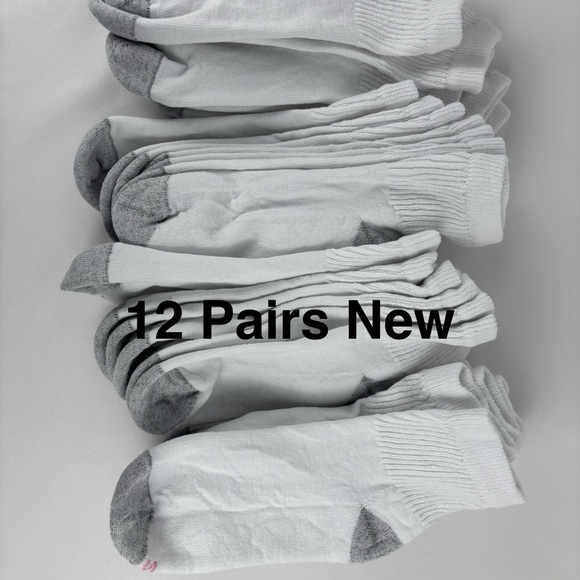 New Hanes Women’s  Athletic Socks in White and Gray 12 pairs - Picture 2 of 7
